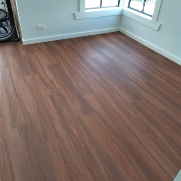 by Paulls, Moe Showroom